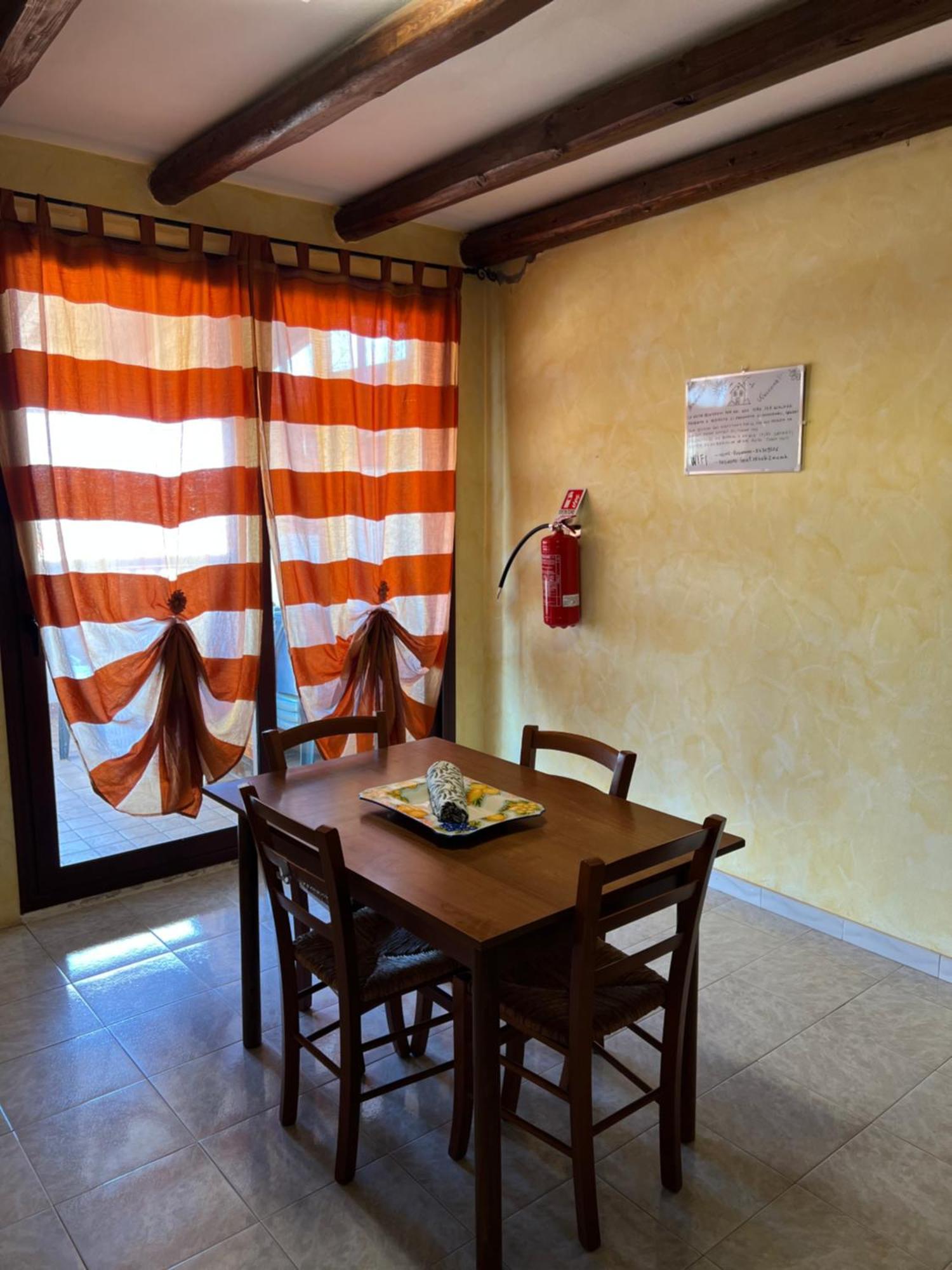 Casa Maestrale Appartement Gonnesa Buitenkant foto